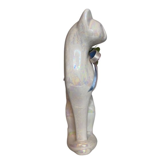 Vintage Ceramic 12" Cat Statue White Iridescent Finish‎ Floral Bow Accent 80s - Picture 2 of 6